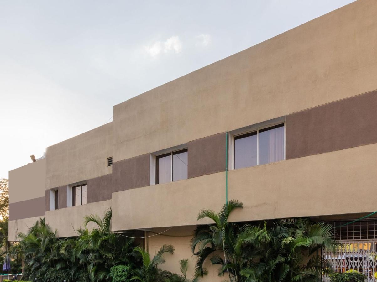 SPOT ON 73694 Hotel Prakash Saharanpur Bagian luar foto