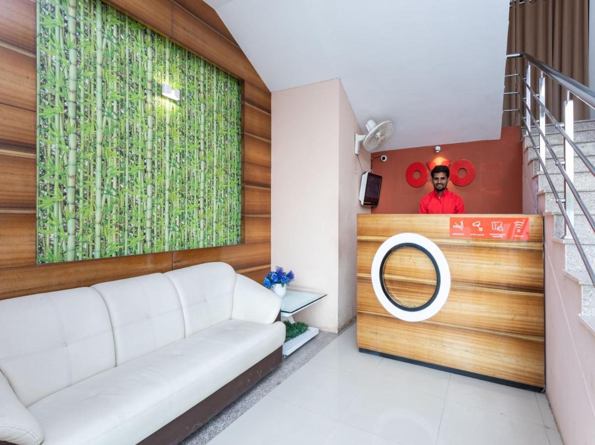 SPOT ON 73694 Hotel Prakash Saharanpur Bagian luar foto
