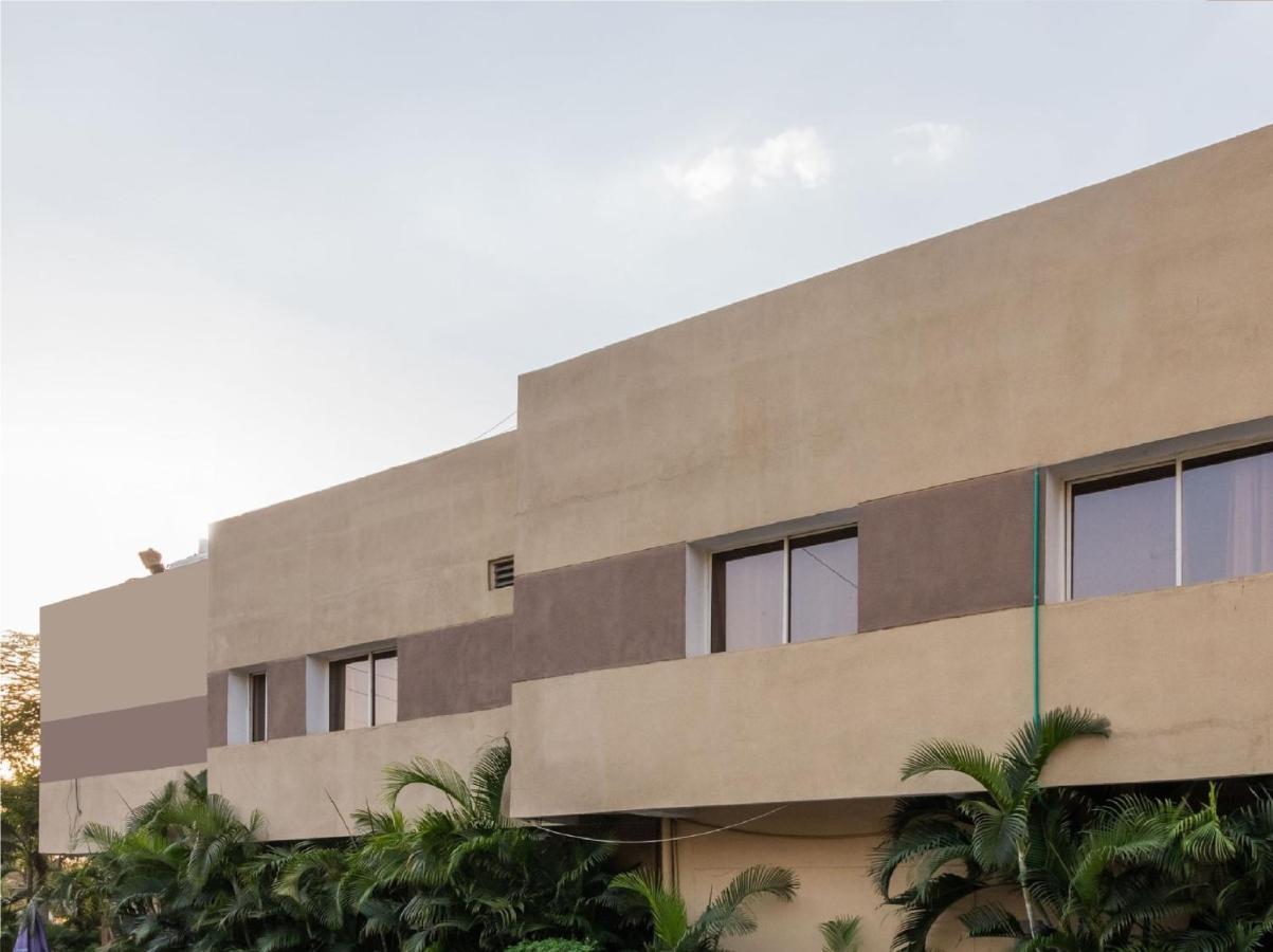 SPOT ON 73694 Hotel Prakash Saharanpur Bagian luar foto